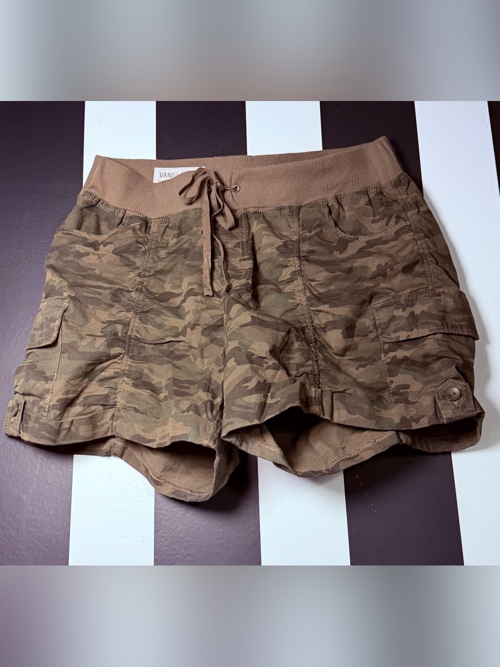 Vanilla Star Women's Camouflage Drawstring Shorts with Pockets- Olive